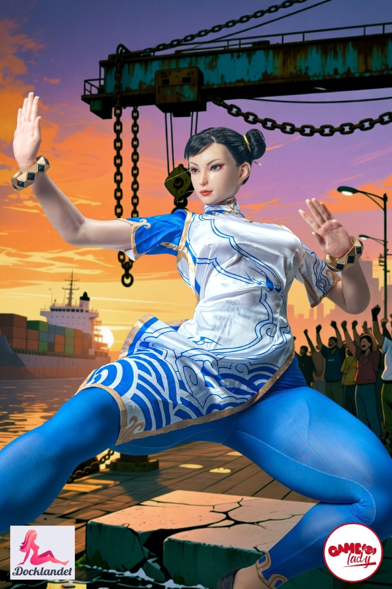The Street Fighter sex doll “Chun Li” from Game Lady is an exclusive cosplay doll inspired by the legendary fighting game heroine. With authentic facial features, athletic thigh-focused body and carefully designed details, she captures the character's iconic look, while the flexible skeleton and realistic silicone material provide natural poses and a very lifelike feel.
The Chun Li sex doll is 169 cm tall and has a muscular body with large thighs and F-cup breasts.