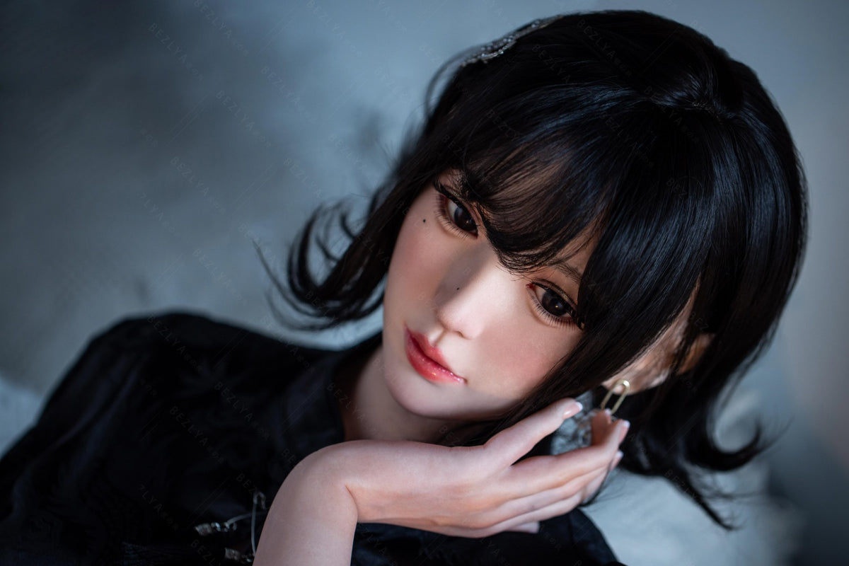 Hibiscus-sekspop (Bezlya Doll 160 cm C-cup 2.1 siliconen)