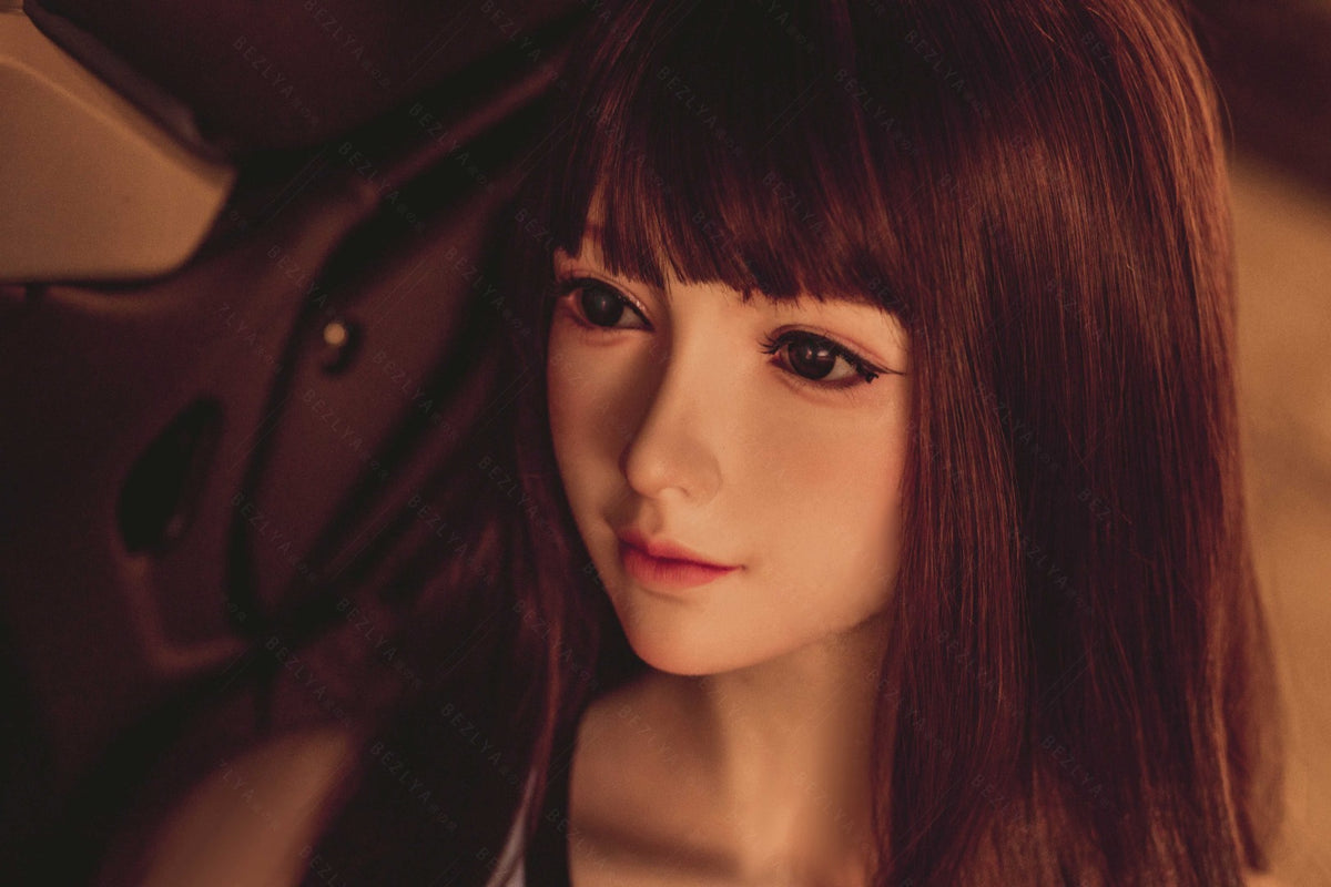 Hulst sekspop (Bezlya Doll 160 cm C-cup 2.1 siliconen)