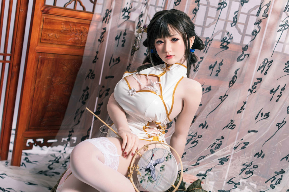 Platycodon-sekspop (Bezlya Doll 155 cm E-cup 2.2CF siliconen)