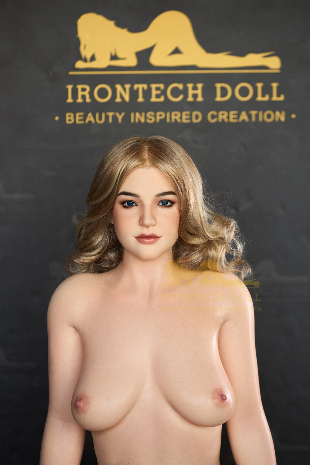 Eila Adams pornoster sekspop (Irontech Doll 160 cm C-cup siliconen)
