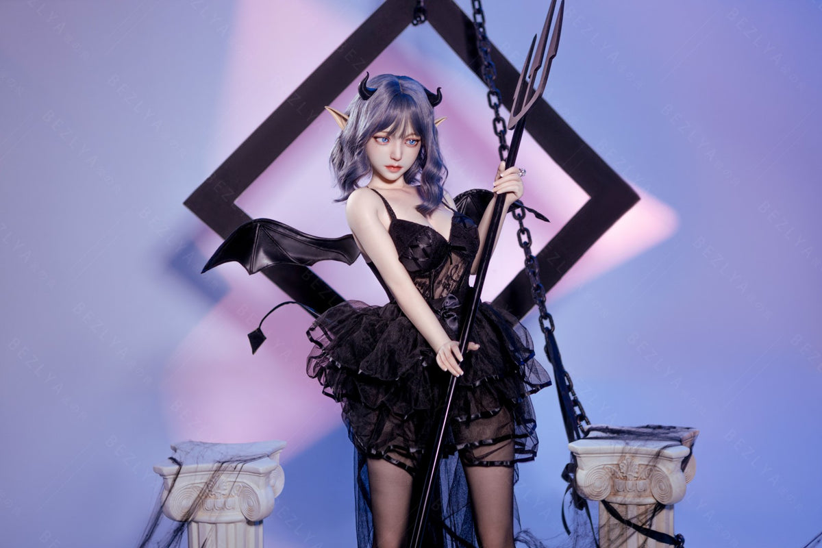 Campanula-sekspop (Bezlya Doll 149 cm D-cup 2.1 siliconen)