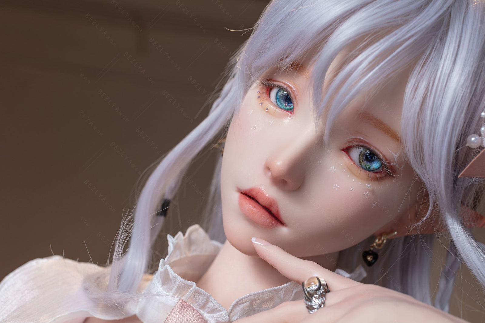 Calla sekspop (Bezlya Doll 155 cm E-cup 2.2CF siliconen)