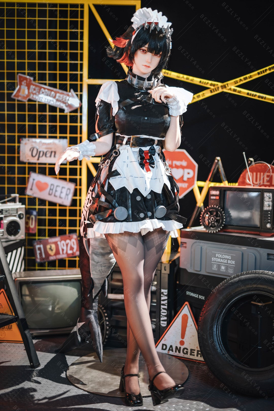 Campanula-sekspop (Bezlya Doll 155 cm E-cup 2.2CF siliconen)