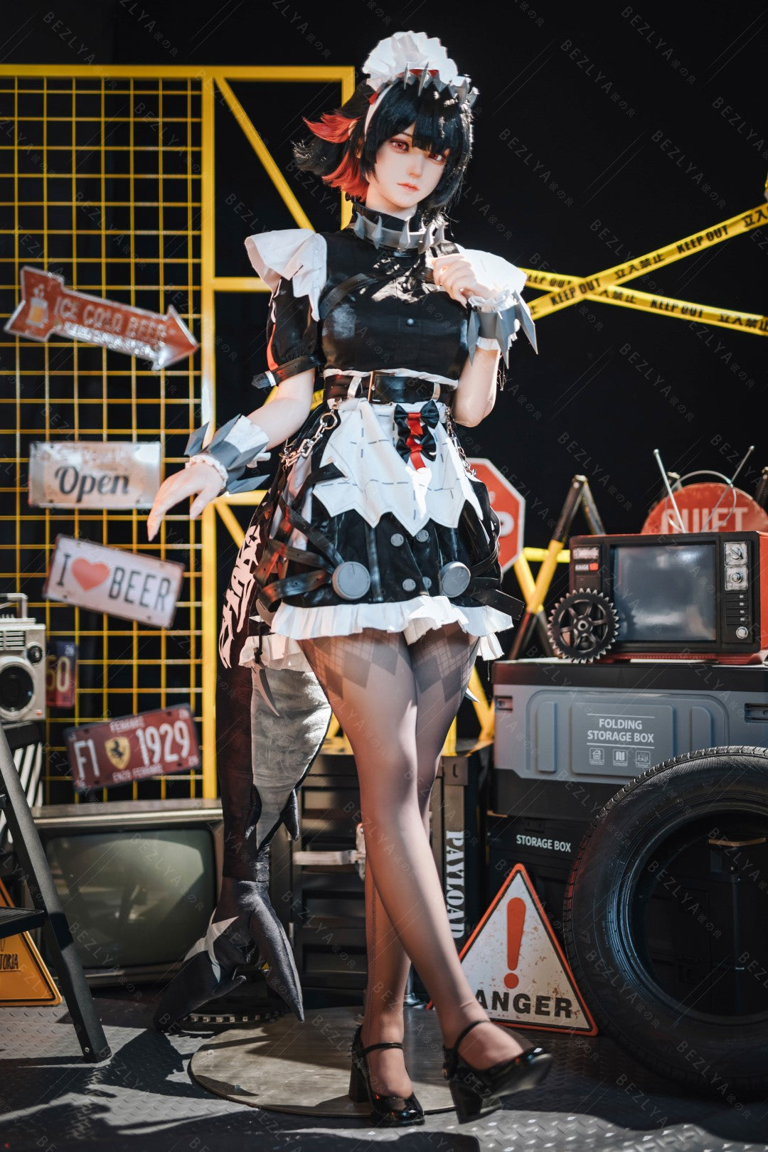 Campanula-sekspop (Bezlya Doll 155 cm E-cup 2.2CF siliconen)