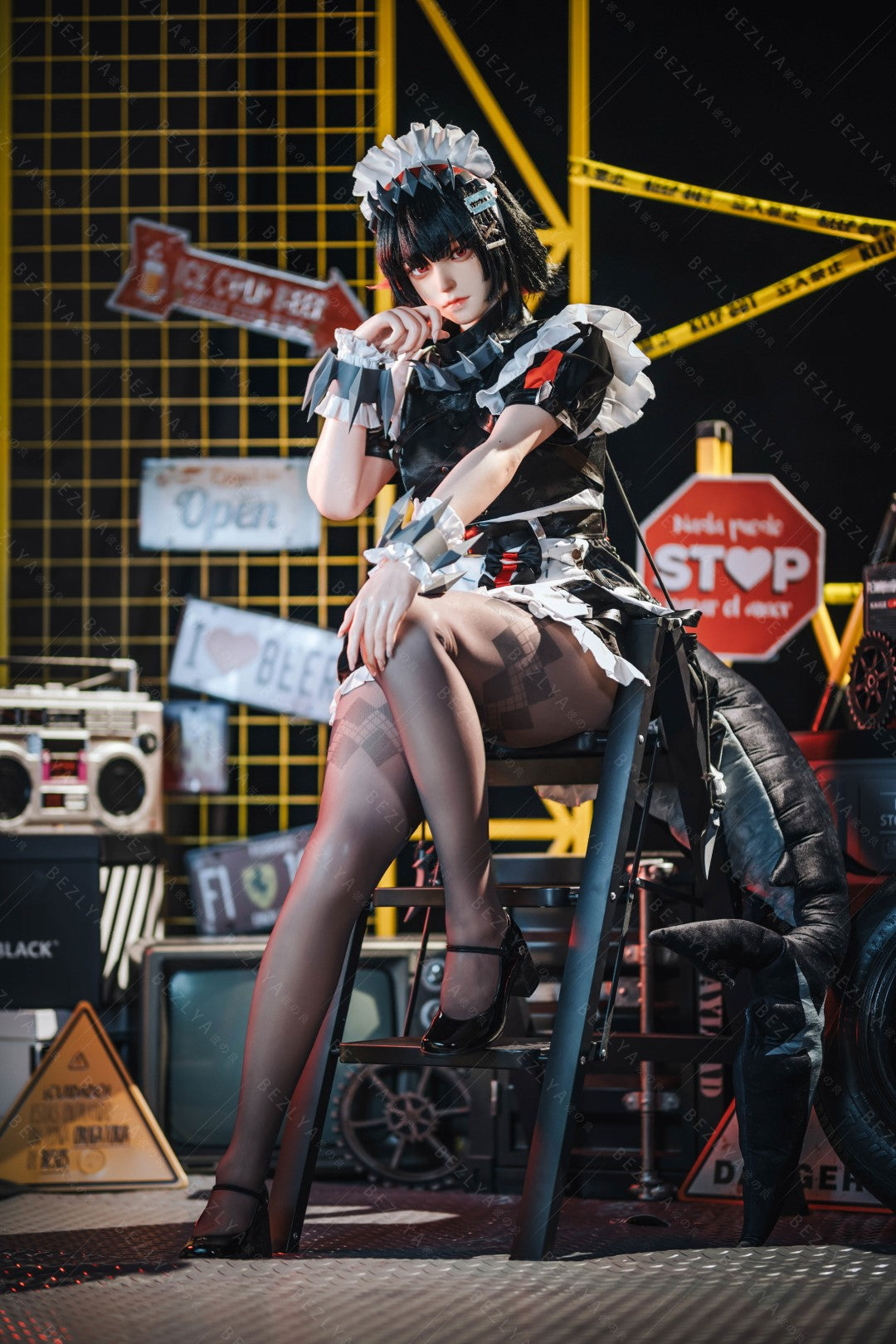 Campanula-sekspop (Bezlya Doll 155 cm E-cup 2.2CF siliconen)