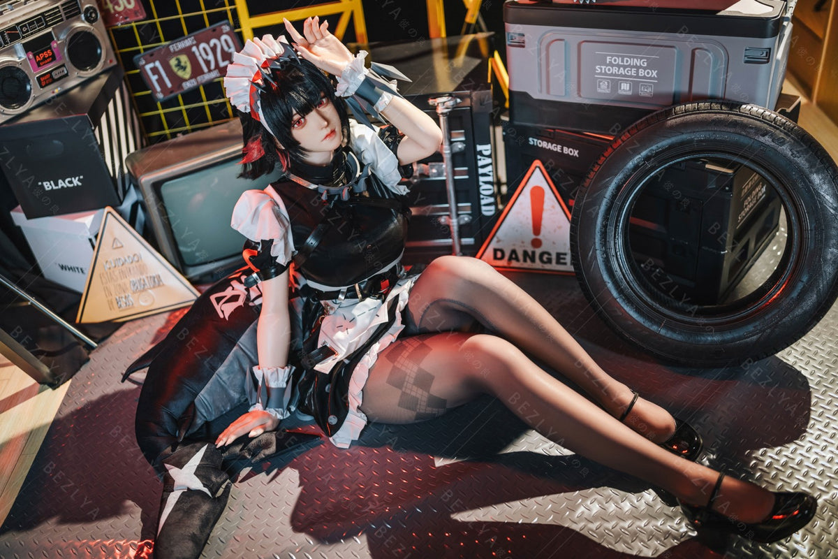 Campanula-sekspop (Bezlya Doll 155 cm E-cup 2.2CF siliconen)