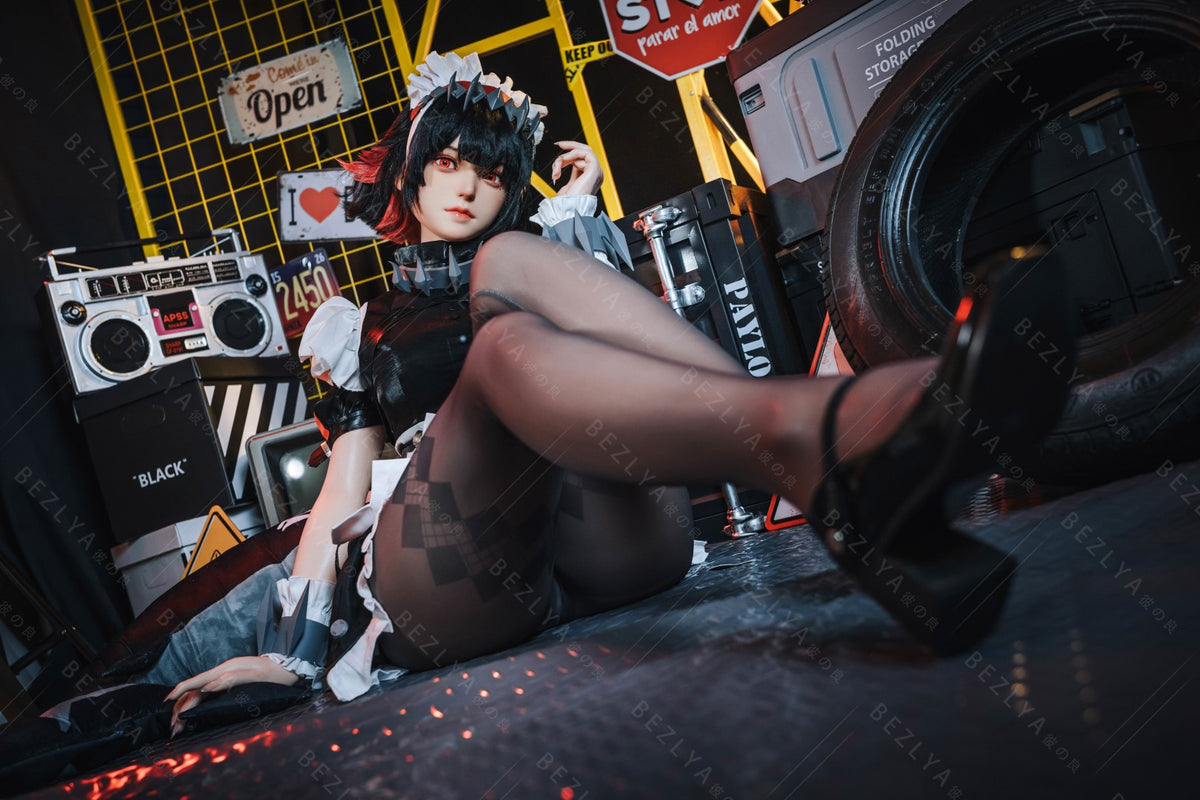 Campanula-sekspop (Bezlya Doll 155 cm E-cup 2.2CF siliconen)