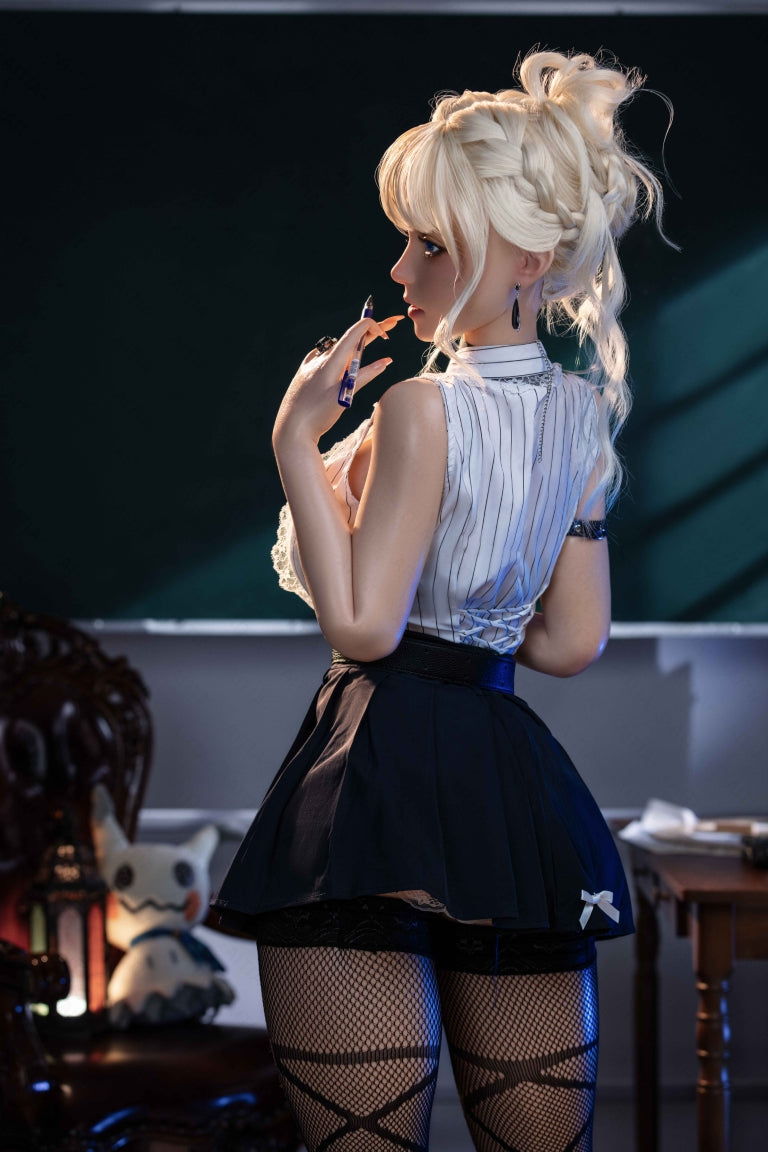 Violette sekspop (AITIA-pop 157 cm F-cup 2.2CF siliconen)