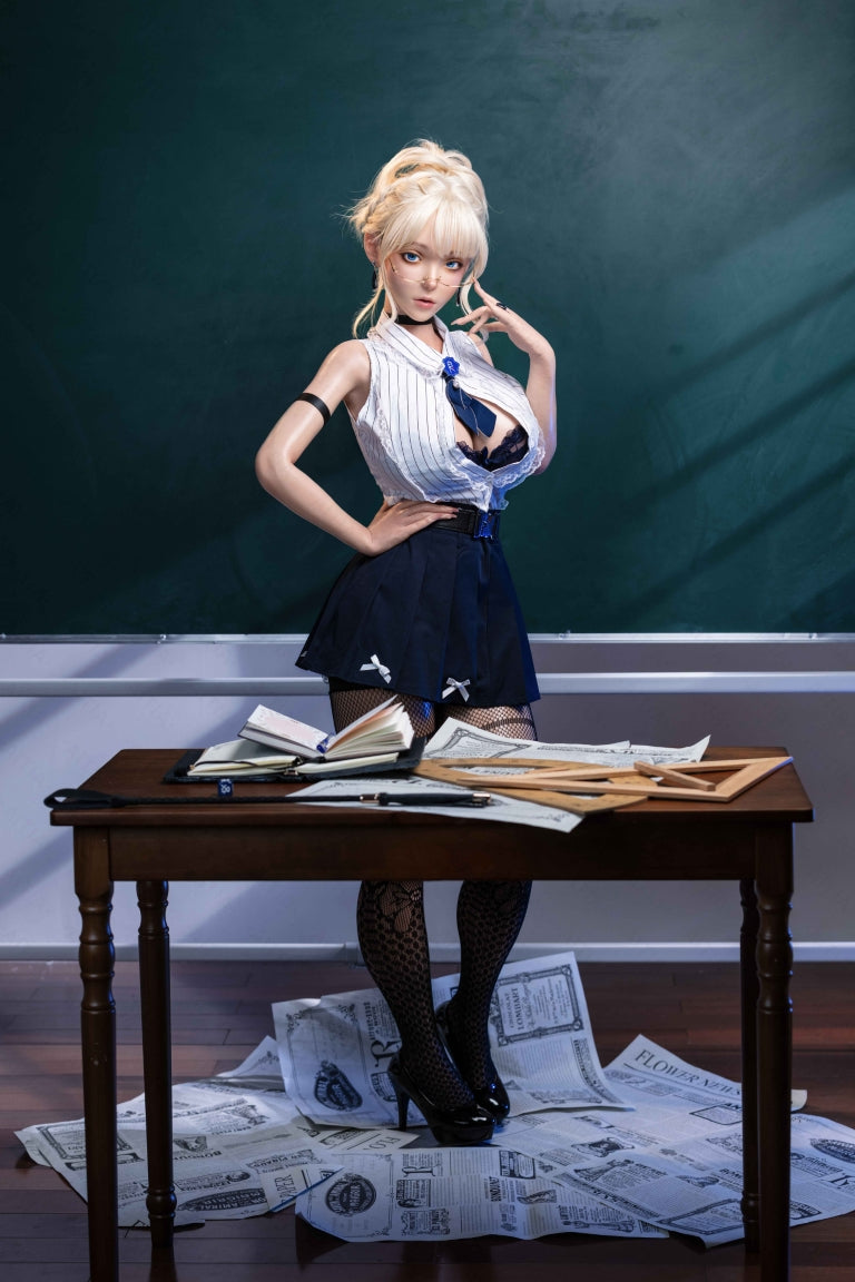 Violette sekspop (AITIA-pop 157 cm F-cup 2.2CF siliconen)