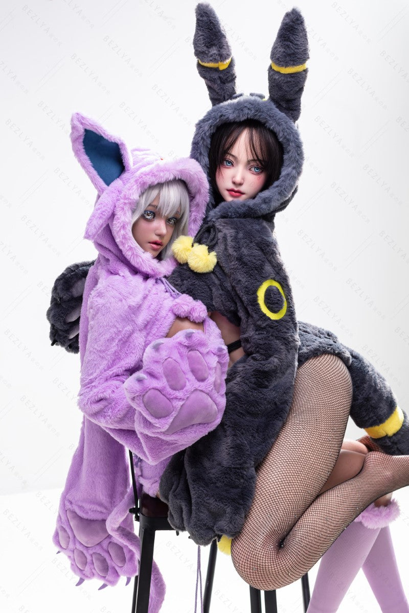 Campanula-sekspop (Bezlya Doll 155 cm E-cup 2.2CF siliconen)