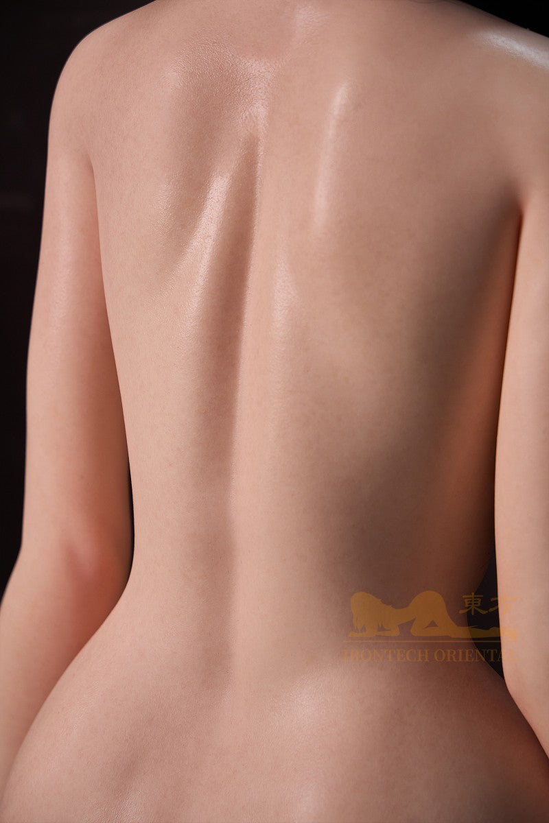 Yuna-sekspop (Irontech Doll 153 cm E-Kupa T1 siliconen)