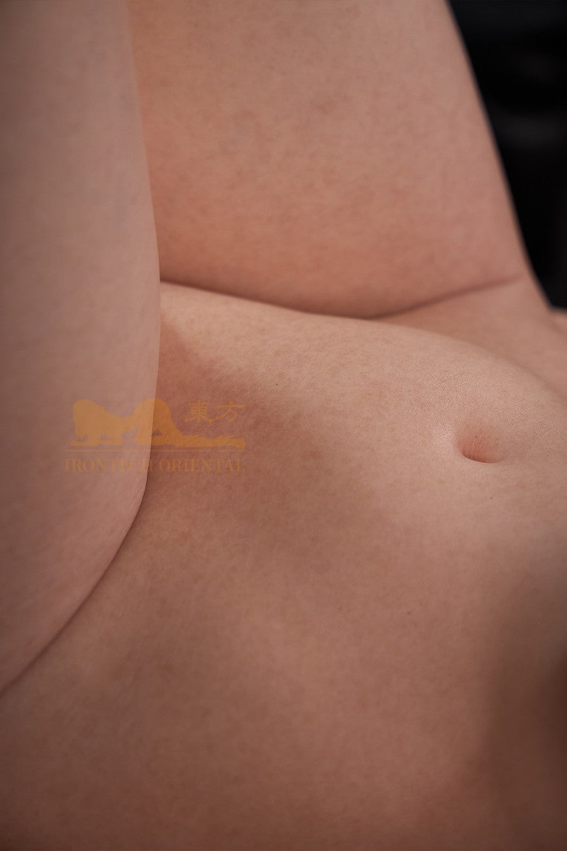 Yuna-sekspop (Irontech Doll 153 cm E-Kupa T1 siliconen)