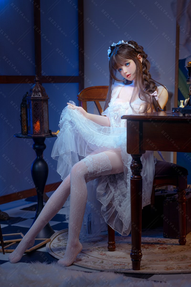 Campanula-sekspop (Bezlya Doll 149 cm D-cup 2.0 TPE+Siliconen)