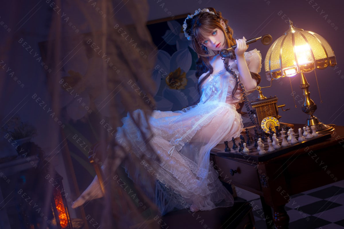 Campanula-sekspop (Bezlya Doll 149 cm D-cup 2.0 TPE+Siliconen)