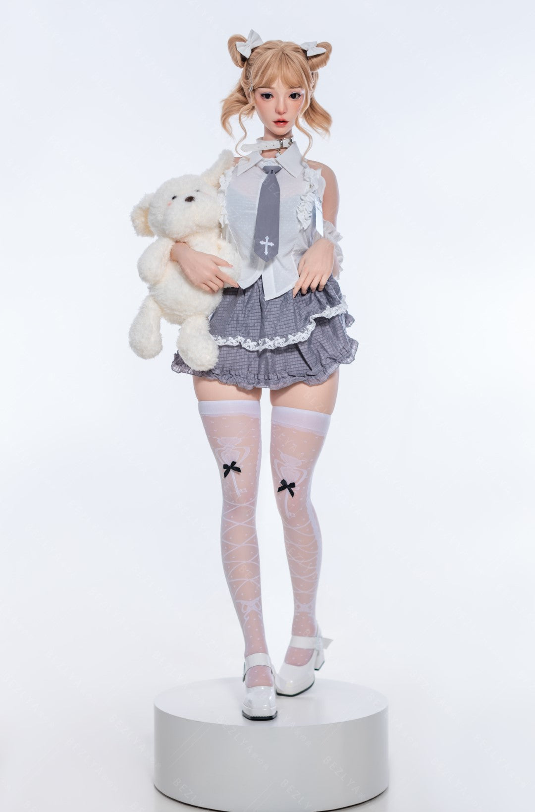 Albizia-sekspop (Bezlya Doll 155 cm E-cup 2.2CF siliconen)