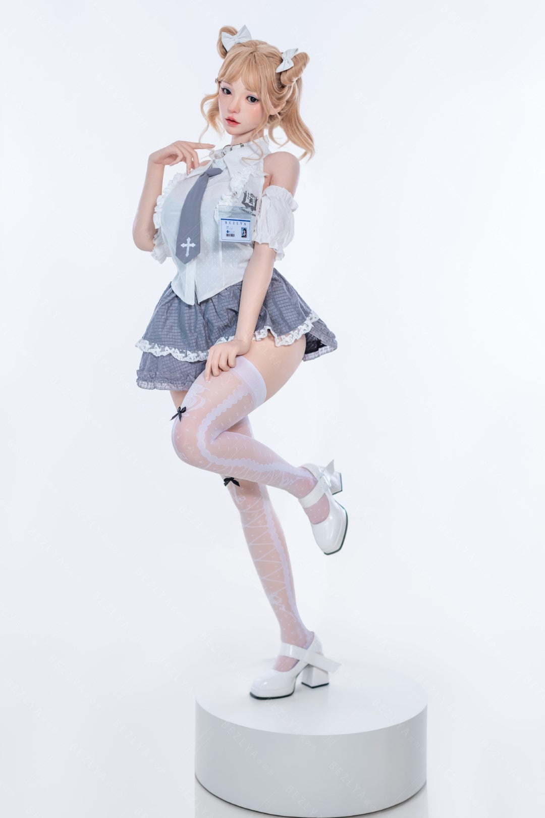 Albizia-sekspop (Bezlya Doll 155 cm E-cup 2.2CF siliconen)