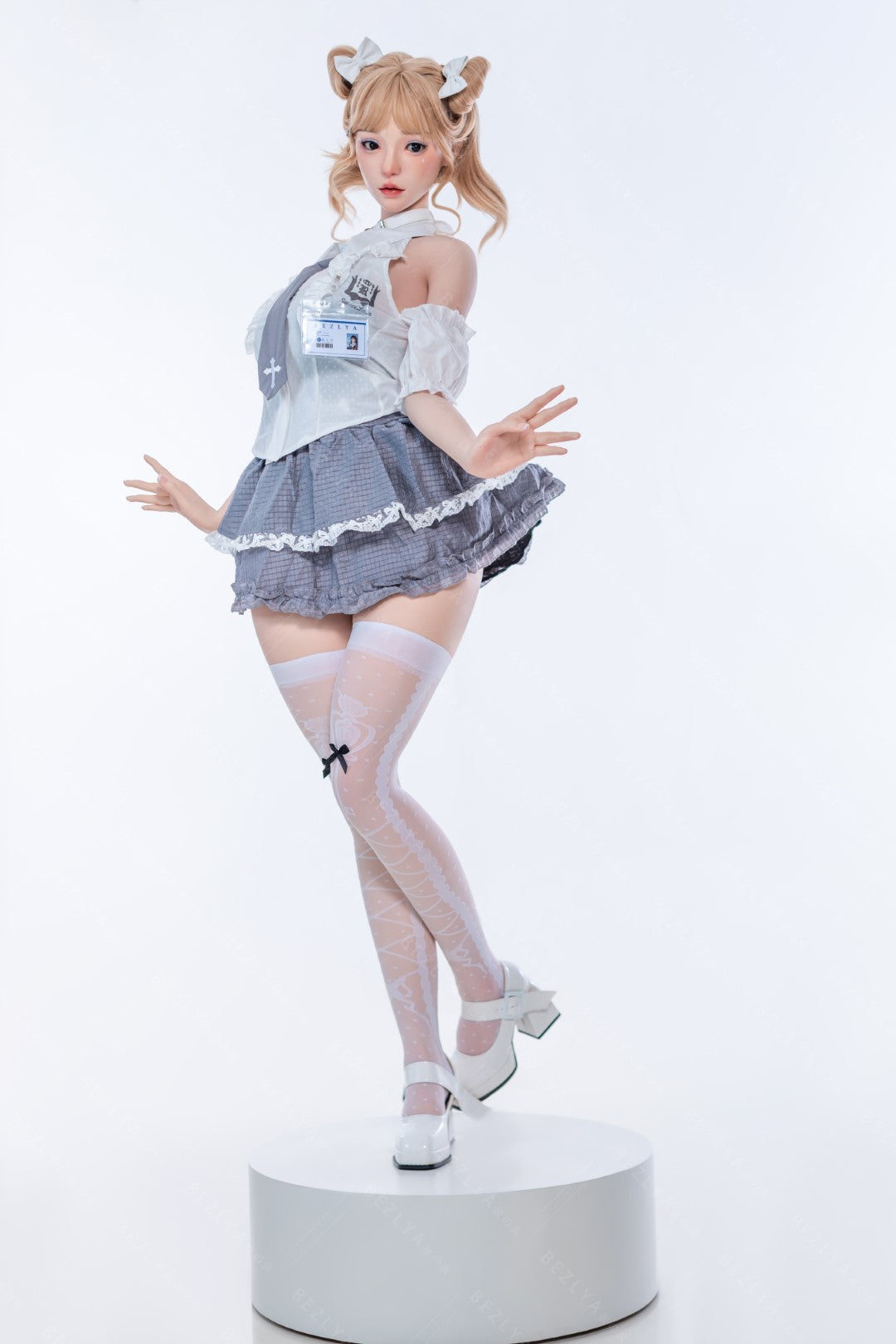 Albizia-sekspop (Bezlya Doll 155 cm E-cup 2.2CF siliconen)