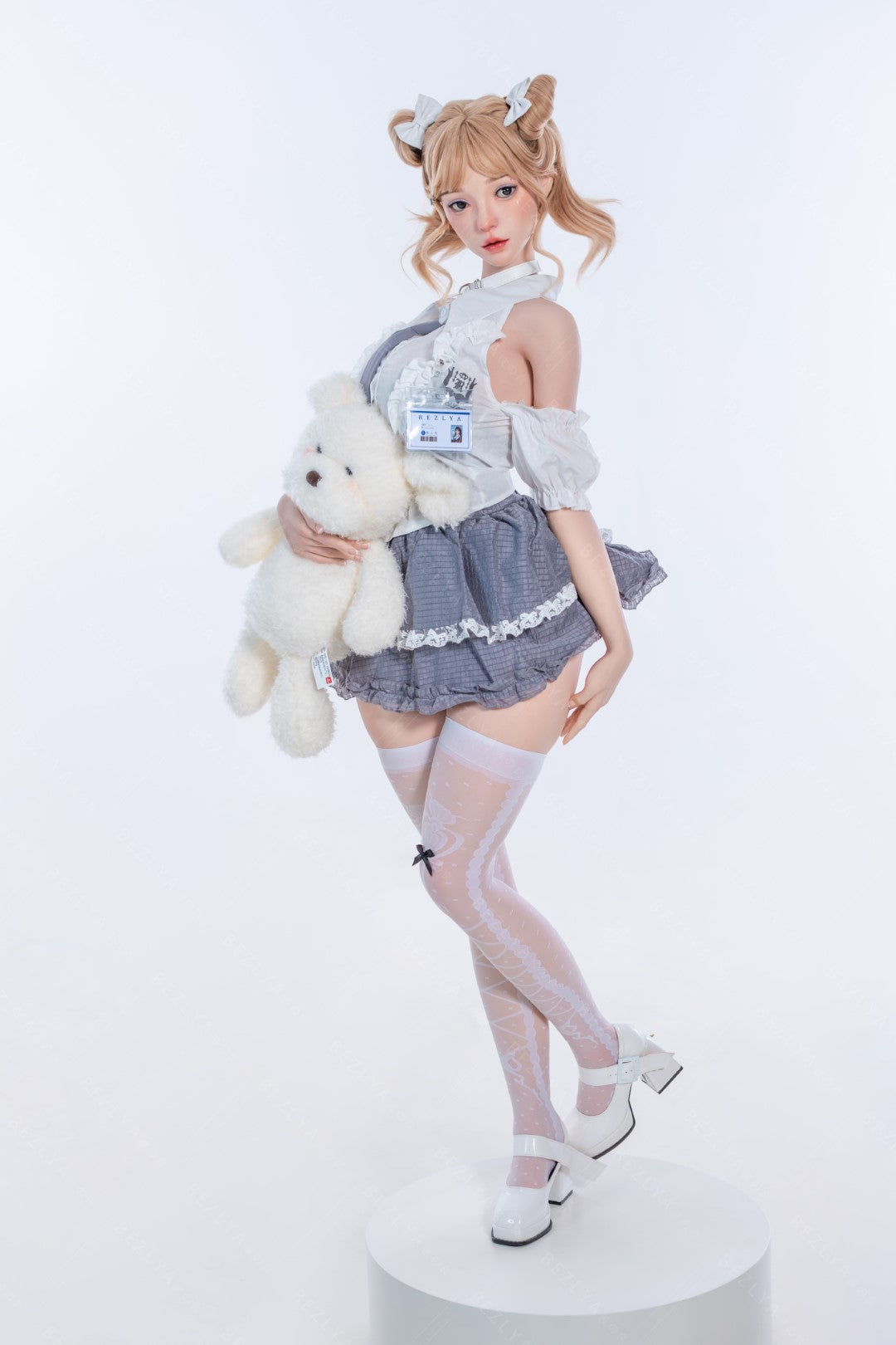 Albizia-sekspop (Bezlya Doll 155 cm E-cup 2.2CF siliconen)