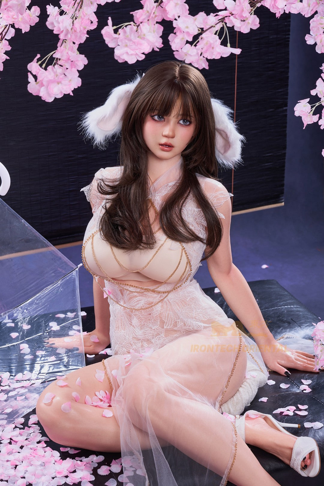 Nia Sexdocka (Irontech Doll 161cm F-Kupa T3 Silikon)