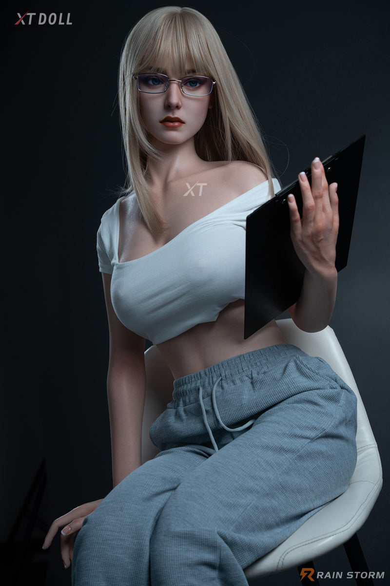 Irina sex pop (XT Doll 163cm f-cup #xt-18 siliconen)