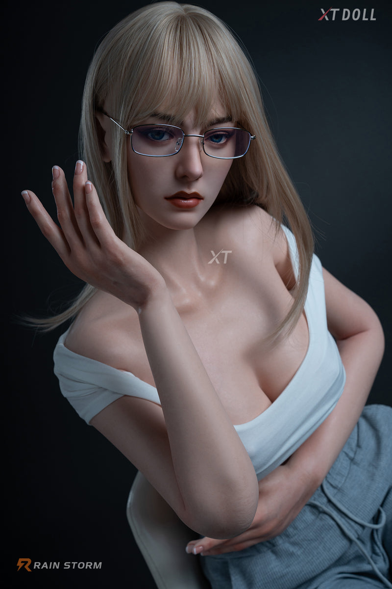 Irina sex pop (XT Doll 163cm f-cup #xt-18 siliconen)