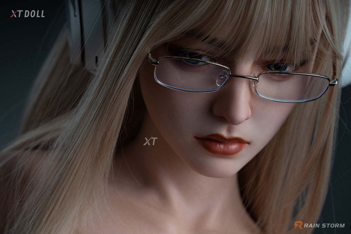Irina sex pop (XT Doll 163cm f-cup #xt-18 siliconen)