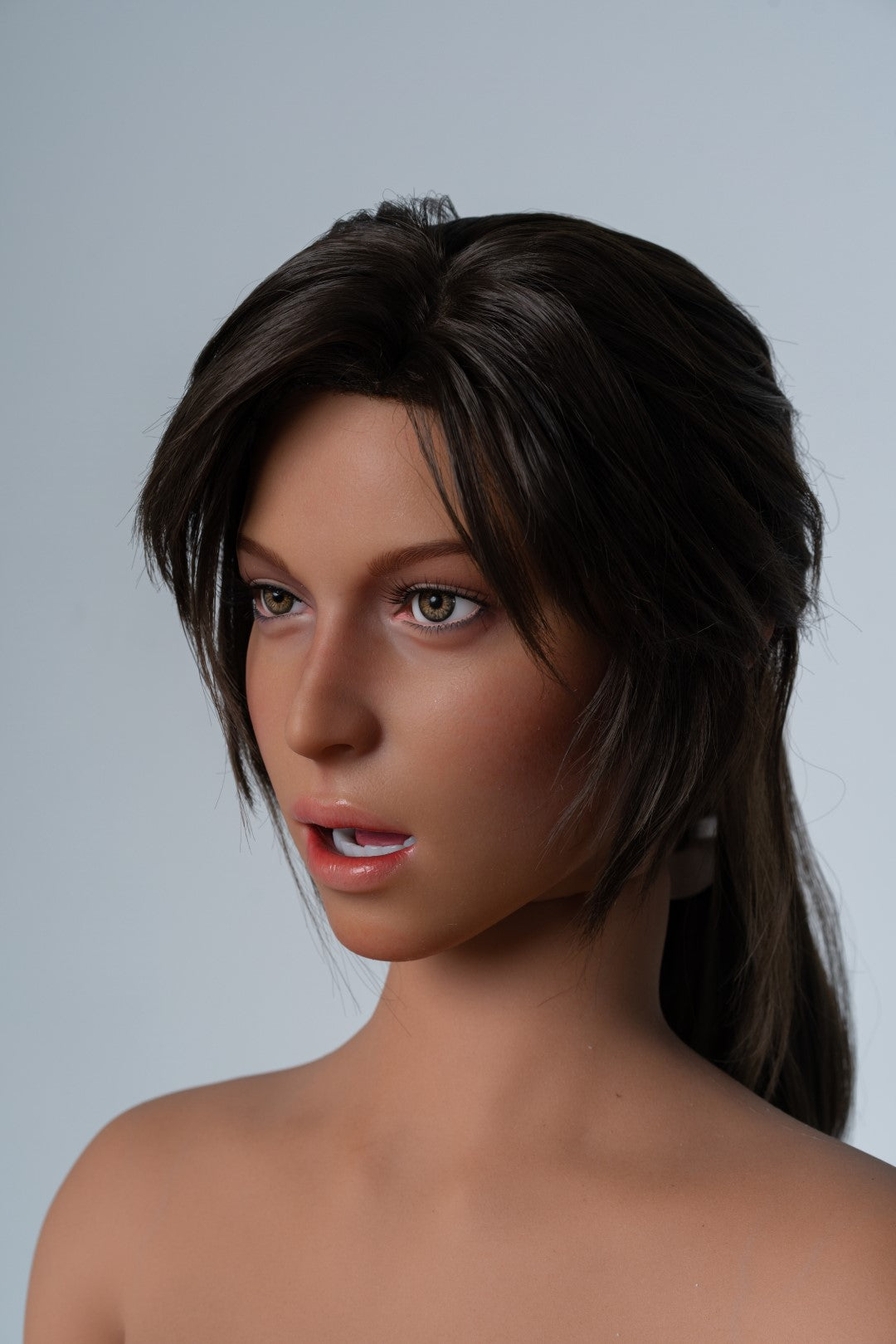 Lara Croft Sex Doll (Game Lady 166 cm e-cup nr. 20 siliconen)