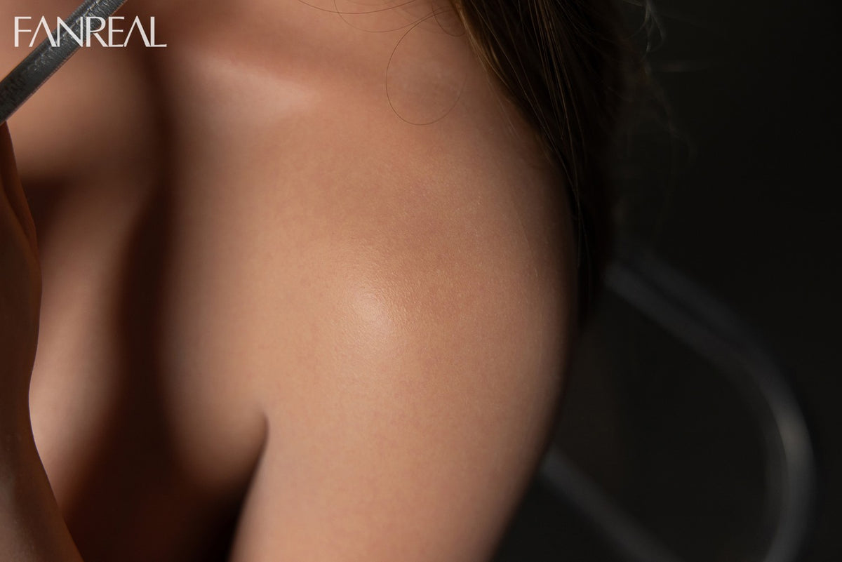 Della Torso-sekspop (FanReal Doll 95cm G-cup siliconen)