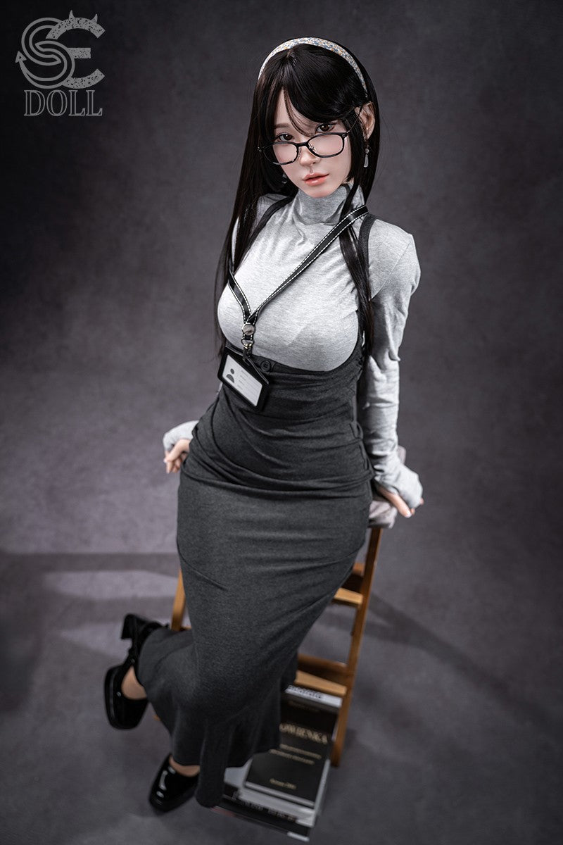 Hinata.Een sekspop (SEDoll 153 cm A-cup #164SC RST siliconen)