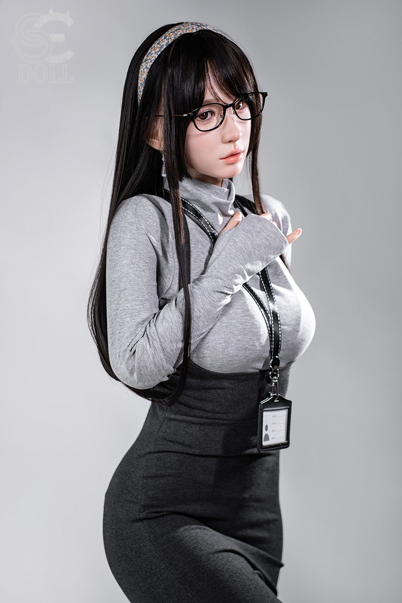 Hinata.Een sekspop (SEDoll 153 cm A-cup #164SC RST siliconen)