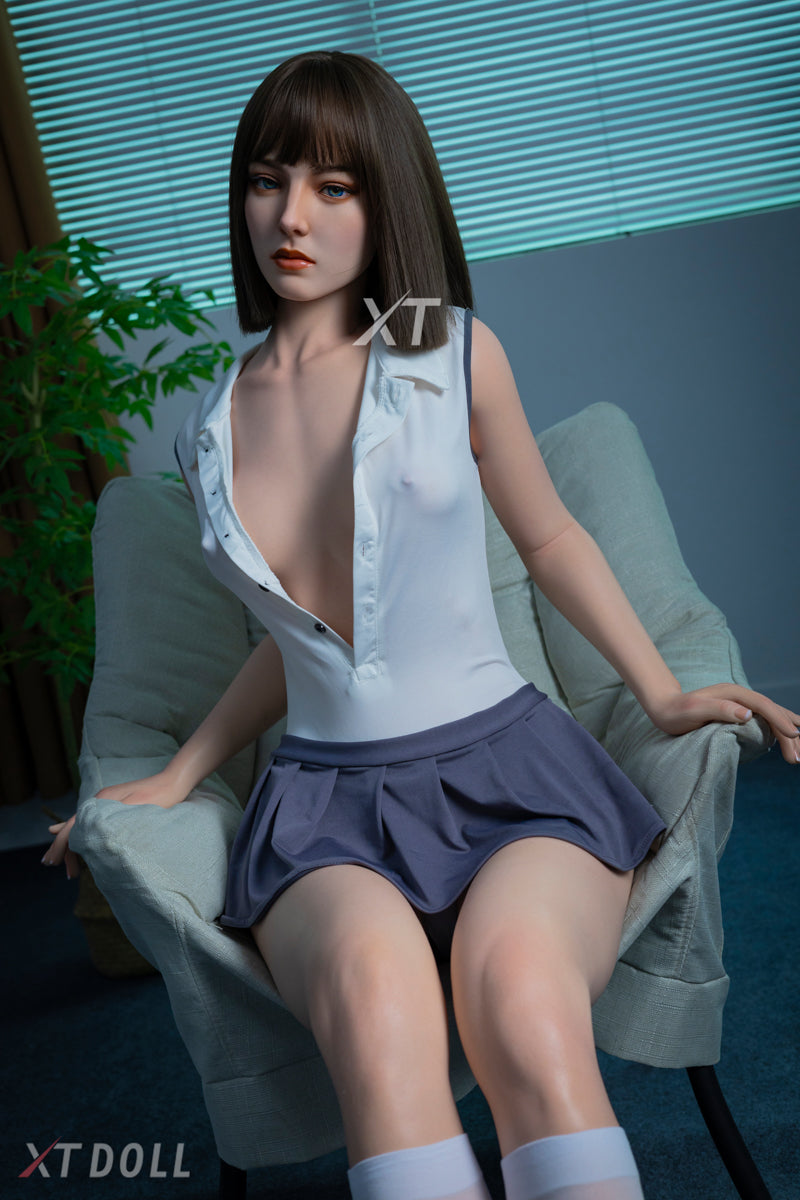 Irina sex pop (XT Doll 161cm B-cup #xt-18 siliconen)