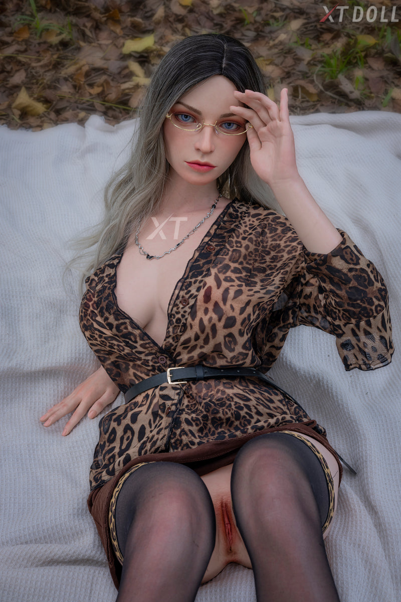 Melanie sex pop (XT Doll 165cm e-cup #XT-15-B siliconen)