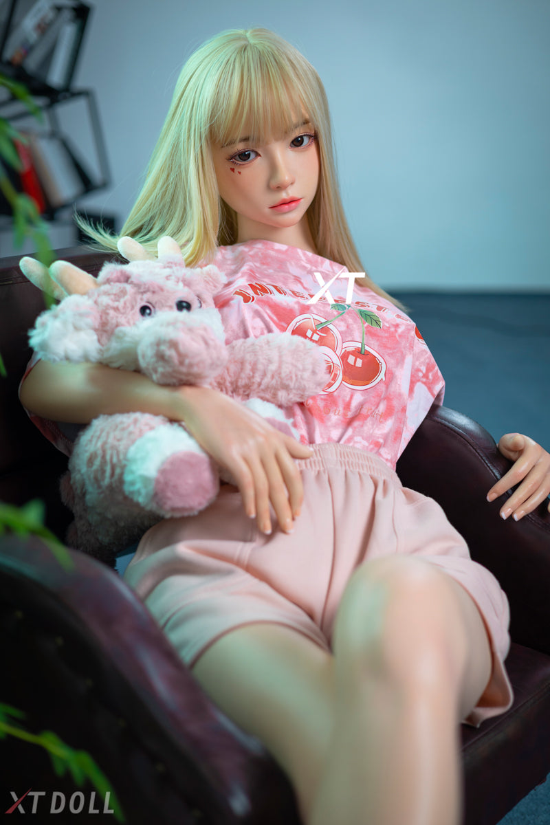 Yunxi sex pop (XT Doll 161cm B-cup #xt-bym15 siliconen)