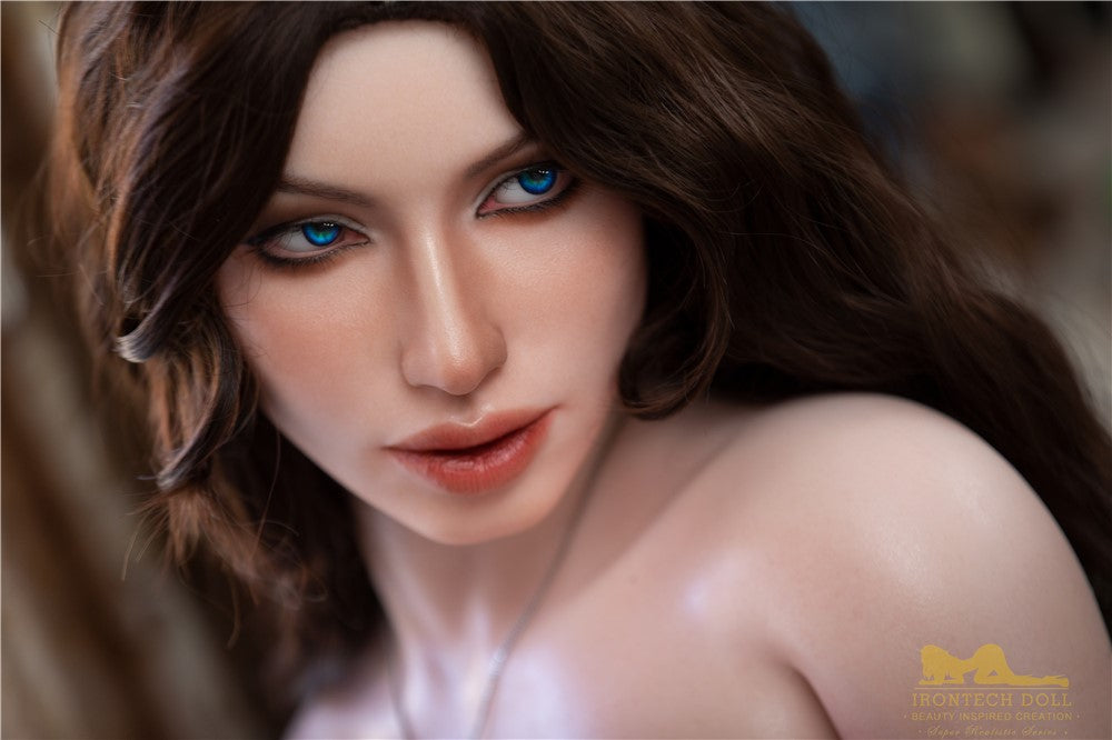 Esmeralda sekspop (Irontech Doll 166 cm C-cup S28 siliconen)