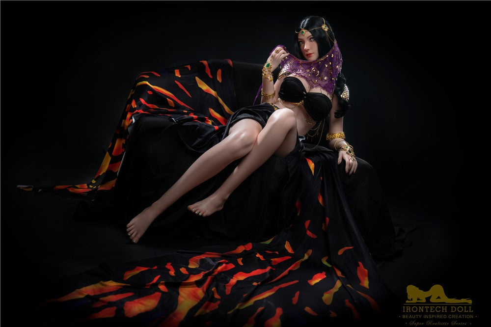 Kitty-sekspop (Irontech Doll 166 cm C-cup S32 siliconen)