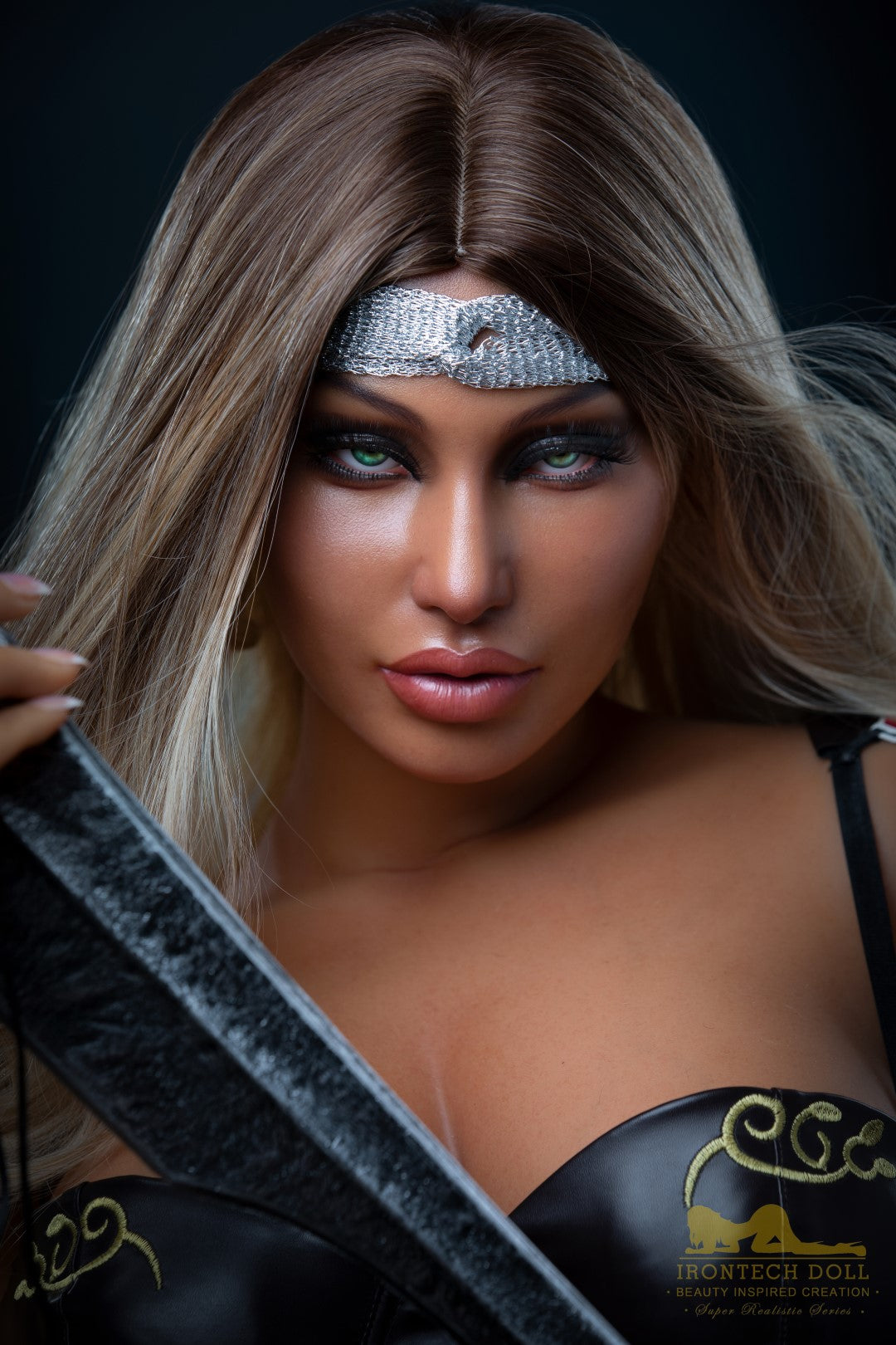 Hedy Warrior Sex Doll (Irontech Doll 164cm e-cup S26 siliconen)