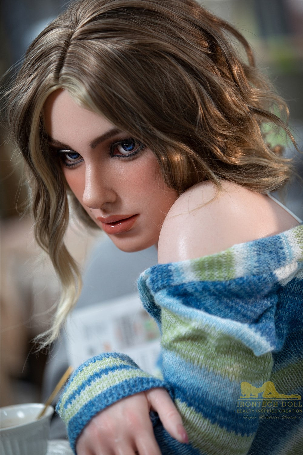 Lotta sekspop (Irontech Doll 152 cm A-cup S17 siliconen)