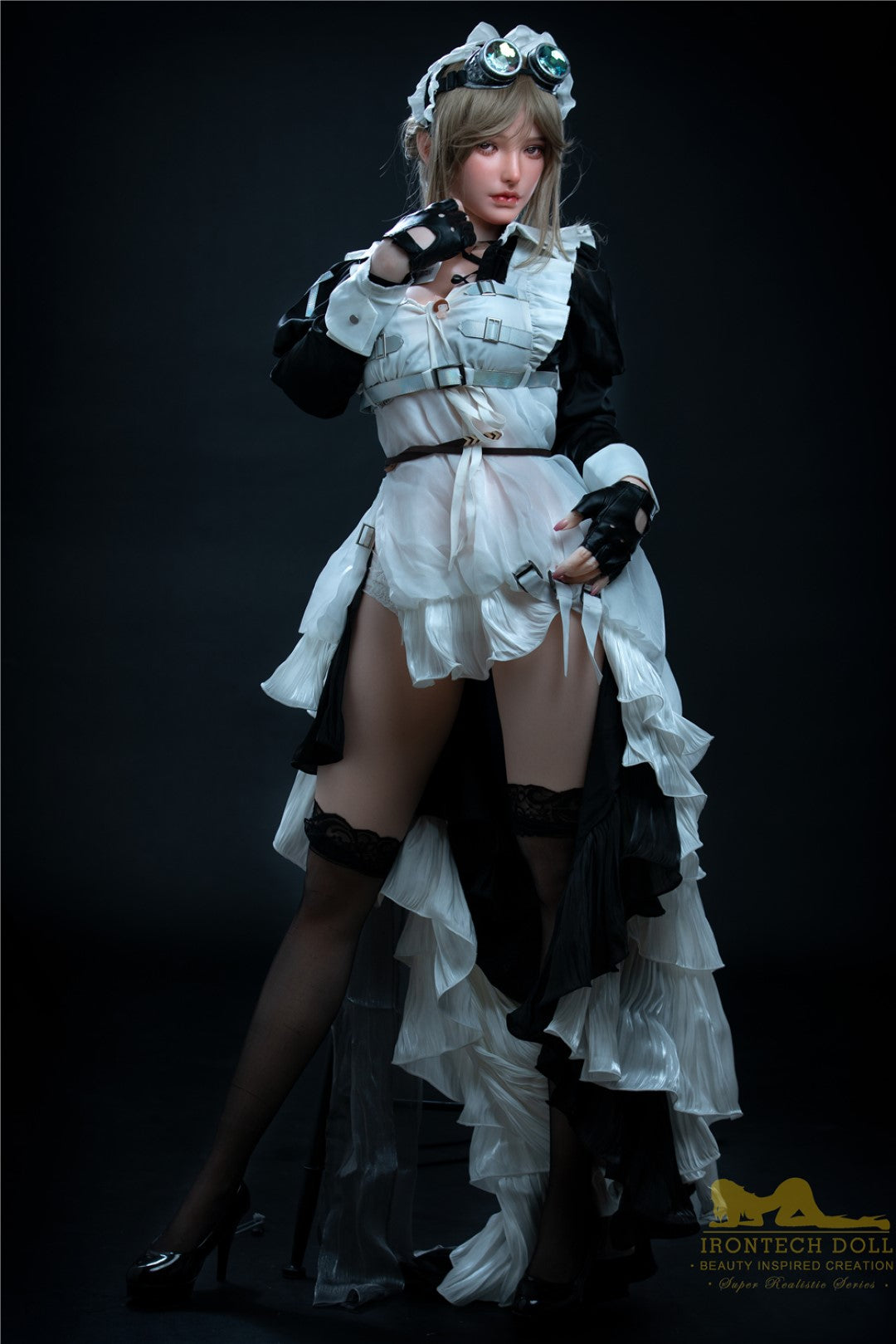 Cynthia sekspop (Irontech Doll 165 cm F-Cup S15 siliconen)