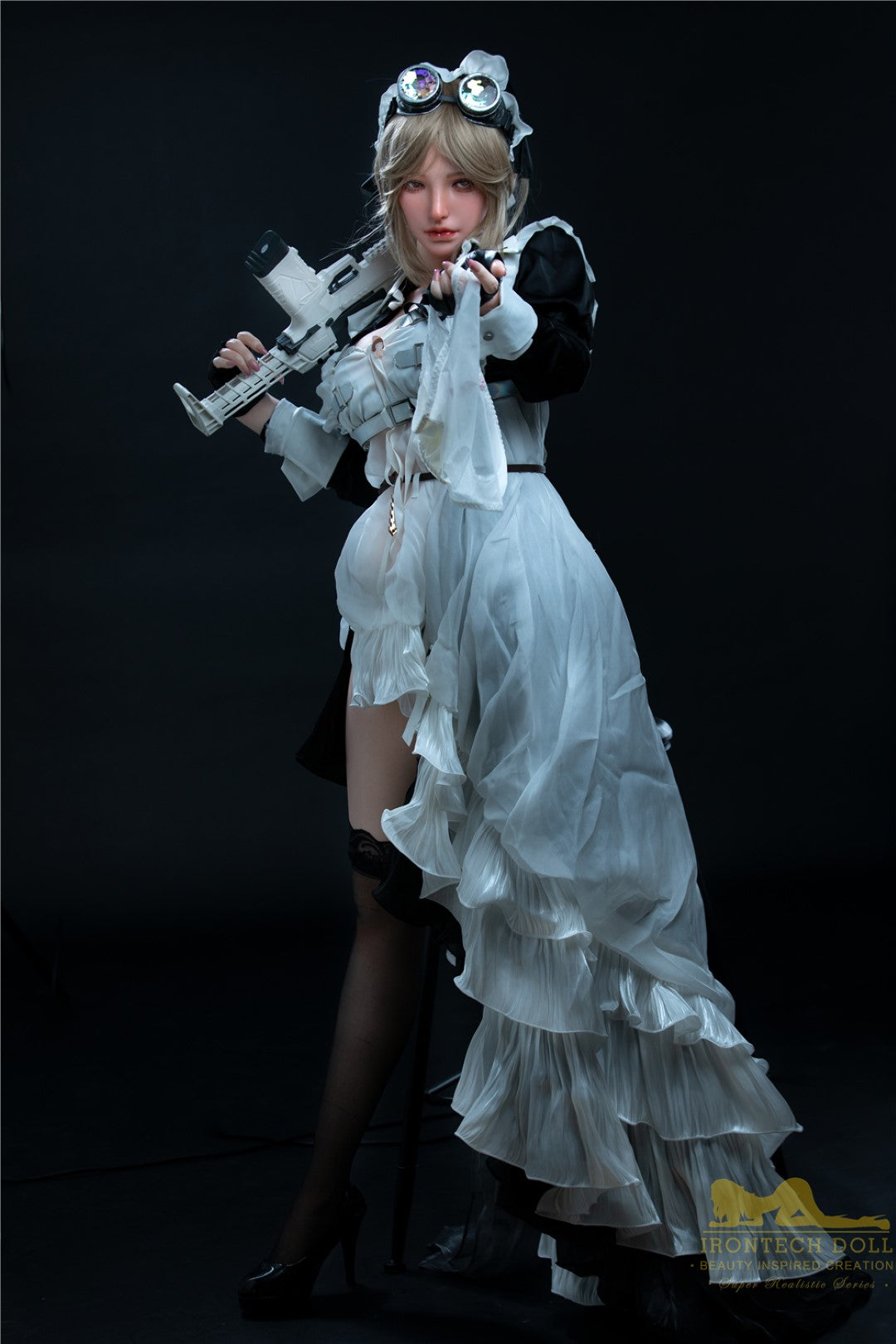 Cynthia sekspop (Irontech Doll 165 cm F-Cup S15 siliconen)