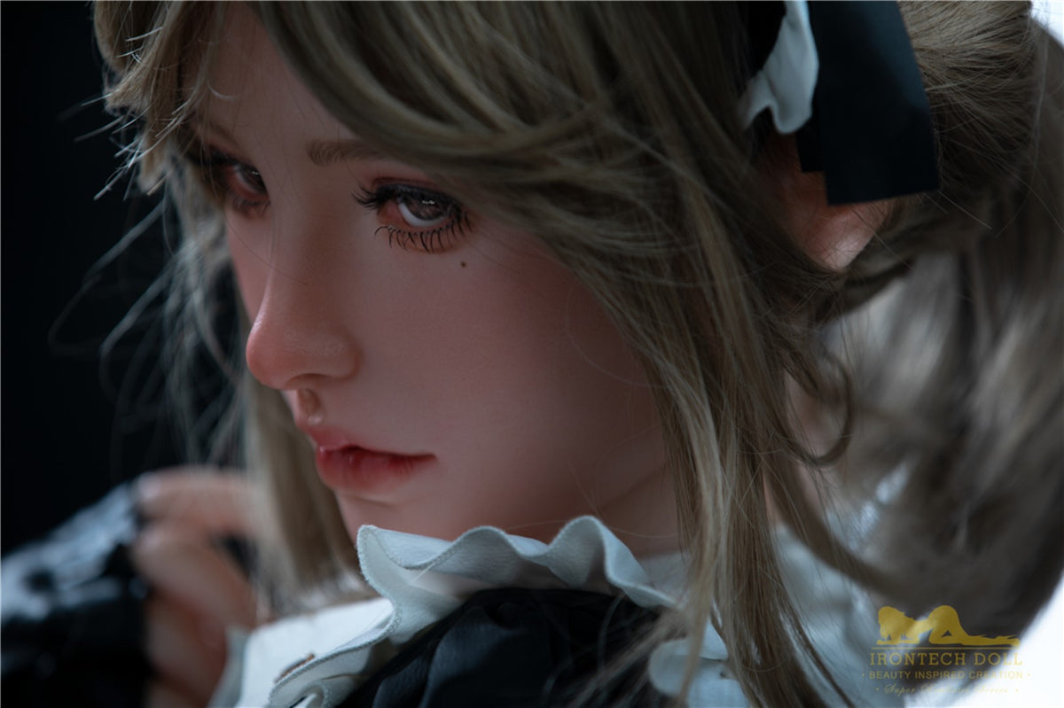 Cynthia sekspop (Irontech Doll 165 cm F-Cup S15 siliconen)