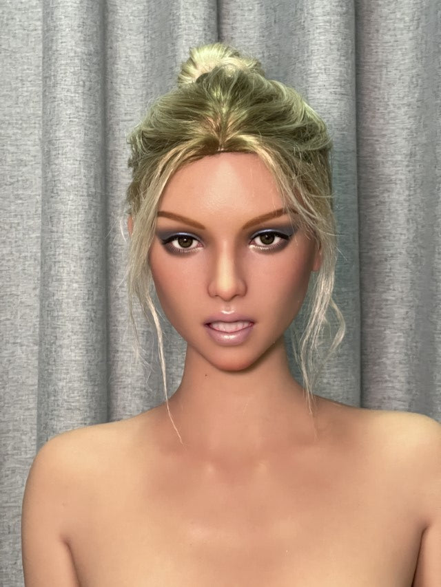 Daisy Sex Doll (Zelex 170 cm C-CUP GE95-2 Siliconen)